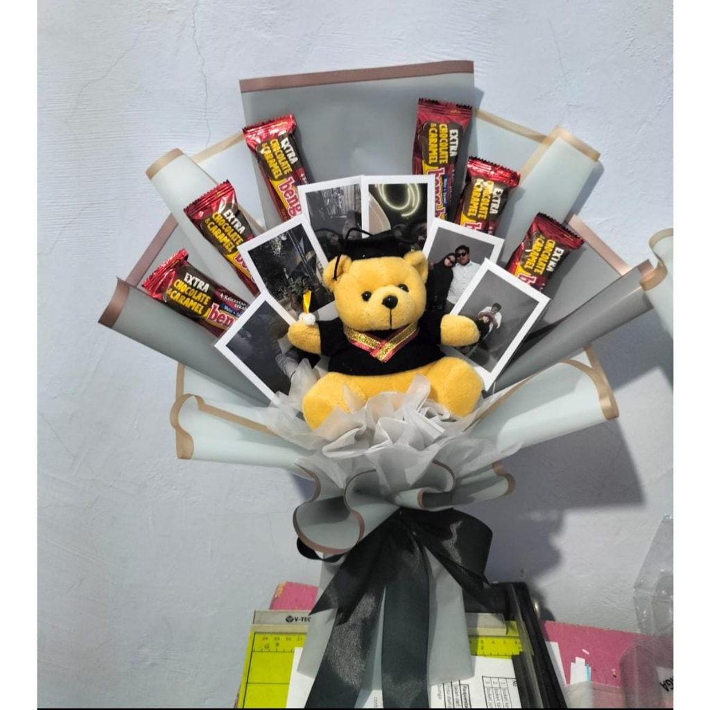 

BUKET BONEKA MIX SNACK MIX FOTO // KADO BOUQET ULTAH WEDDING // BUKET WISUDA