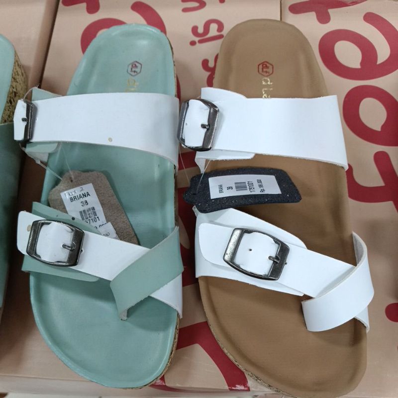 D'LAFEET//SANDAL WANITA BRIANA