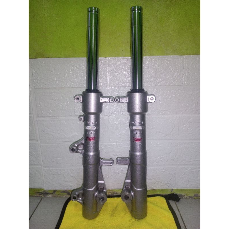 shock depan adv 160 CBS Showa original (Copotan adv 160l jaminan mutu