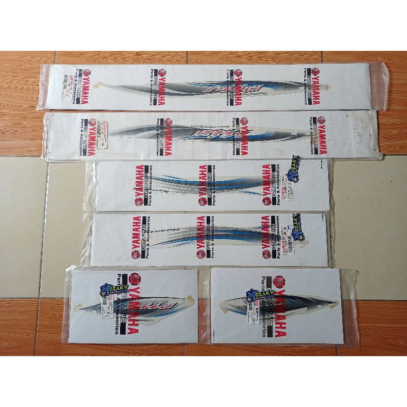 Graphic Striping Stripe Sticker Yamaha Mio Sporty Putih 2007 Original
