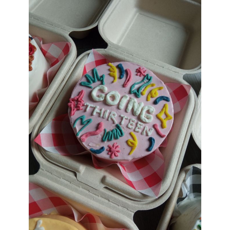 

Korean Cake / Bento Cake / Kue Ultah / Mini Cake / Birthday Cake