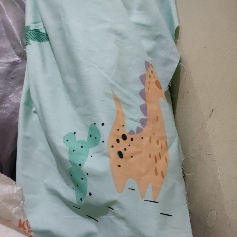 KAIN KILOAN KATUN STAR EXLUSIVE MOTIF DINO TOSKA