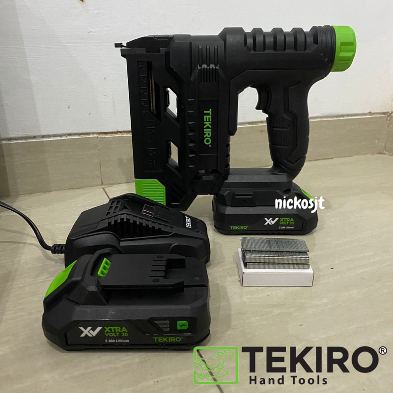 

Nailer Gun Tekiro XV 20V Cordless Stapler staples Pemaku Cas Tanpa Kabel gun tacker cordles paku staples