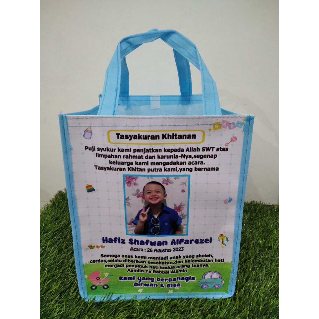 

tas aqiqah/tas souvenir ulang tahun/khitanan/tas berkat muat kotak nasi 20x20/tas kirim doa