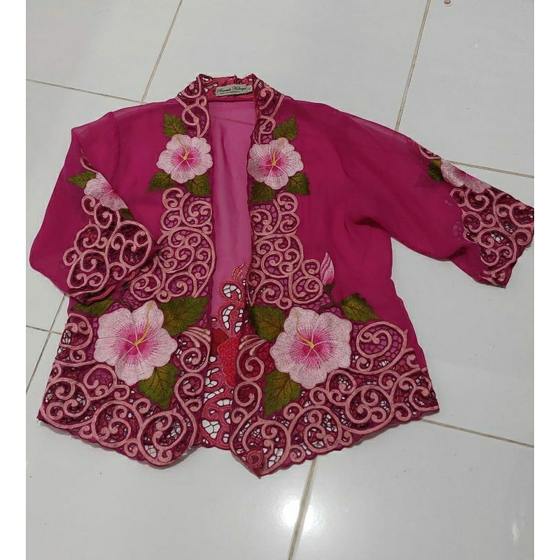 Preloved Roemah Kebaya Vielga