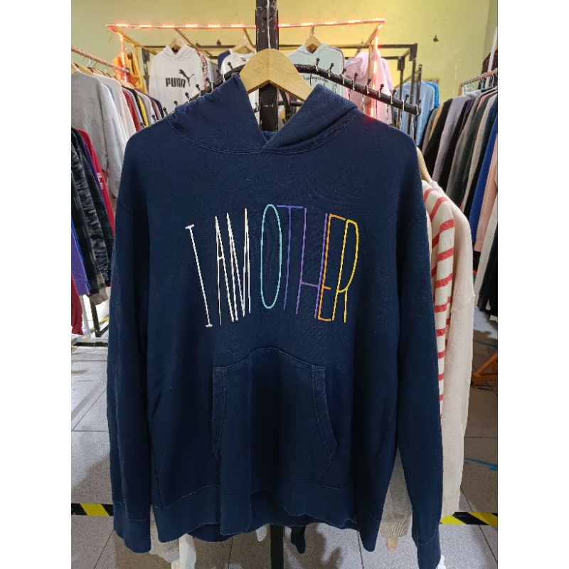 Hoodie Uniqlo Colab