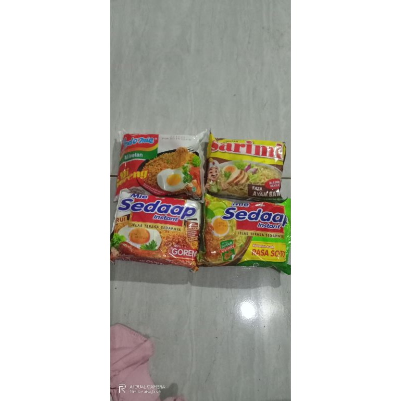 

mie instan goreng dan kuah 4 pcs