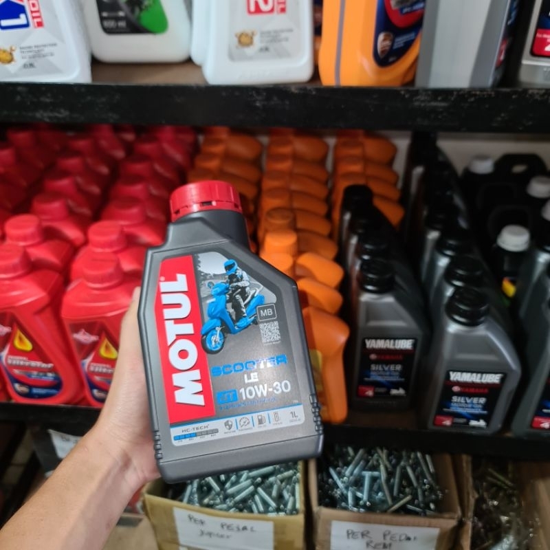 Oli Motul Scooter LE 10 W - 30