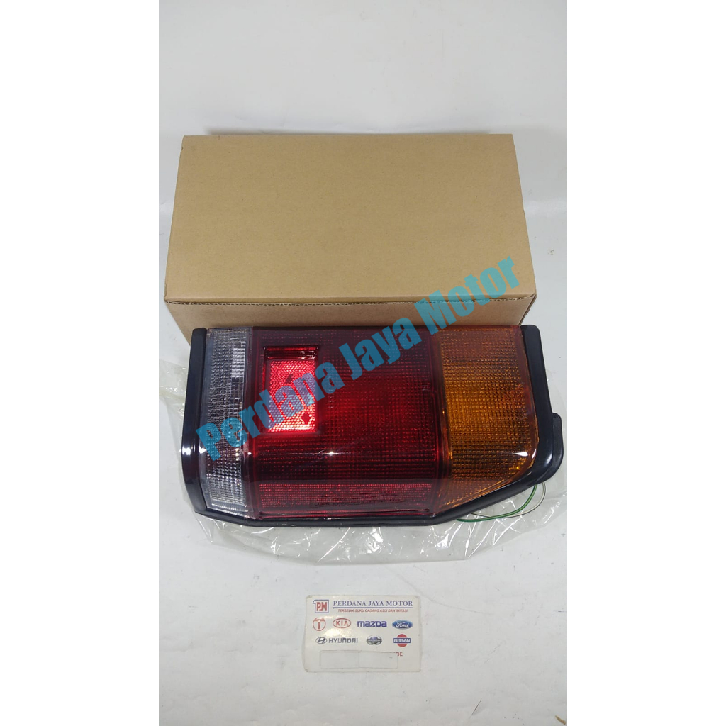 Lampu Belakang Stop Lamp Kanan Mazda E2000