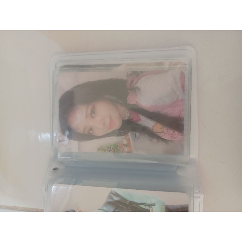 Itzy official photocard Yuna