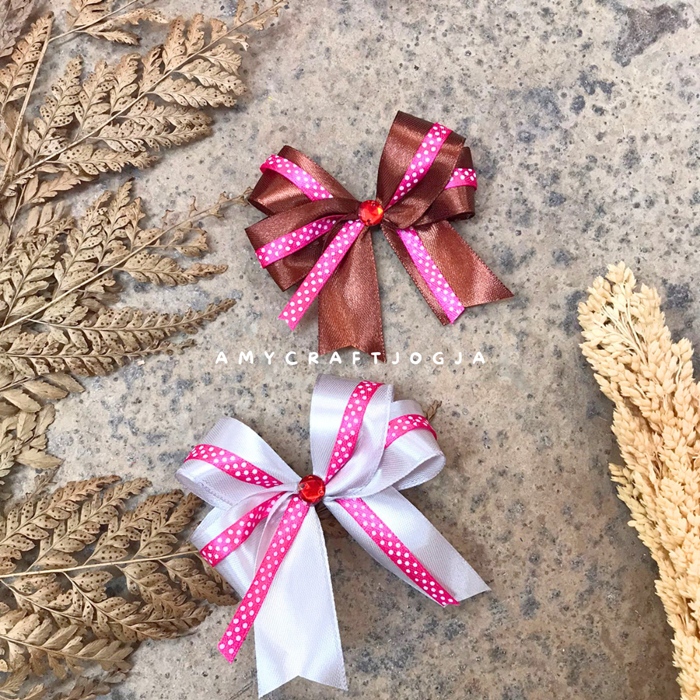 

PITA SATIN POLKADOT SIAP TEMPEL pita jadi pita kado pita hampers hiasan kasih sayang bingkisan cinta properti foto