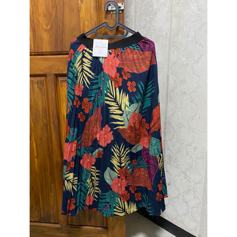 PRELOVED ROK PANTAI