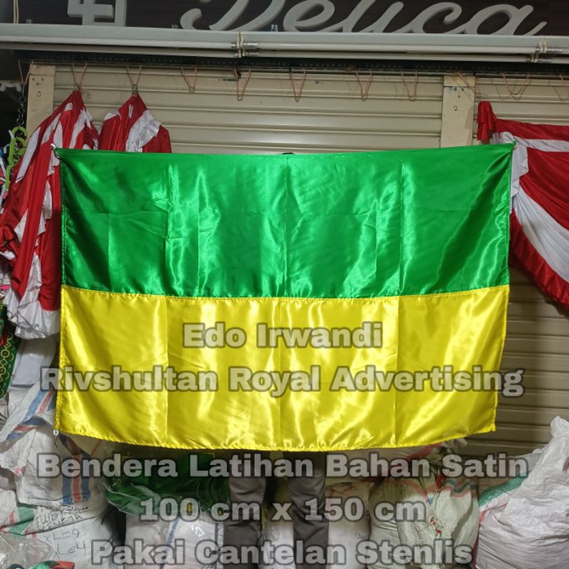 

Bendera Latihan Uk. 100 x 150 cm Satin Cantelan Stenlis Ready Stock Berkualitas