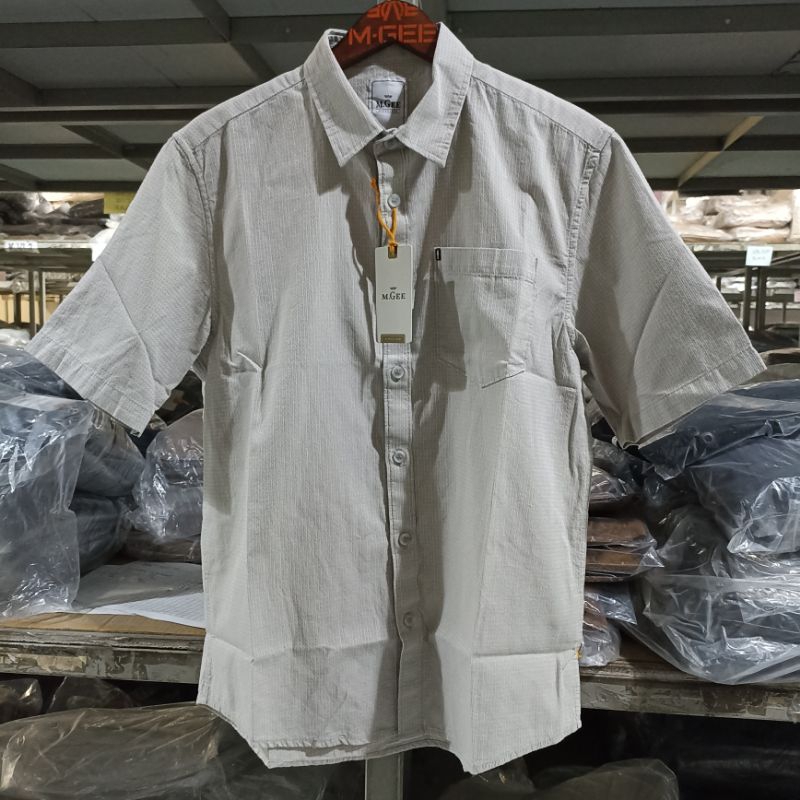 Kemeja lengan pendek motif garis-garis ORIGINAL MGEE ALTO C128 LT GREY