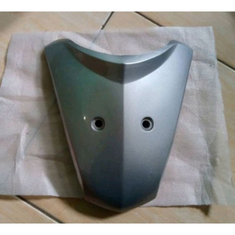 PANEL TAMENG DASI SUPRA X125 BATMAN WARNA SILVER.Panel Tameng Depan Supra x 125 Batman