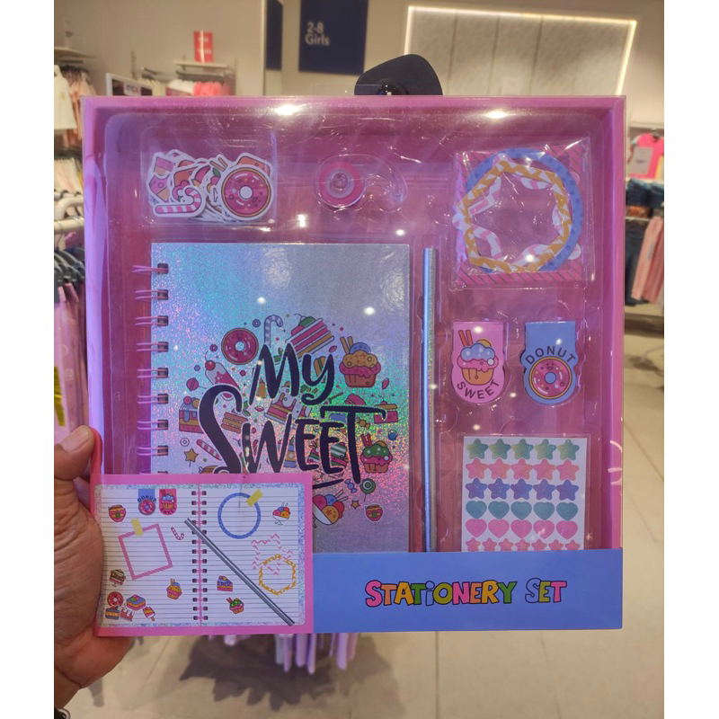 

Max Fashion Stationery Kit