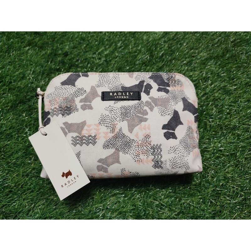 Radley pouch makeup