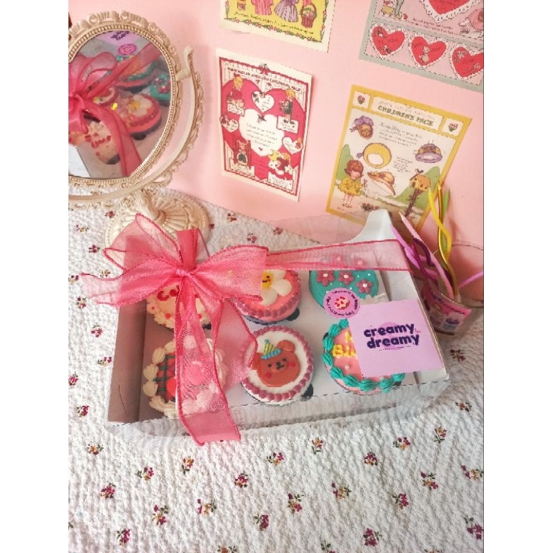 

CUTE CUP CAKE SET BANDUNG