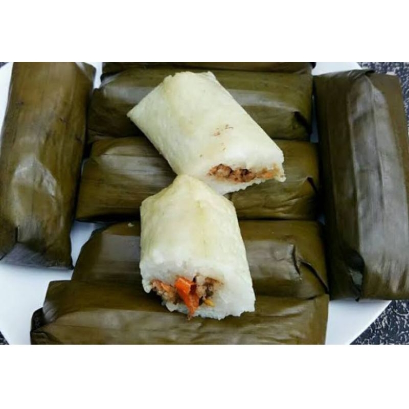 

Lontong isi Oncom