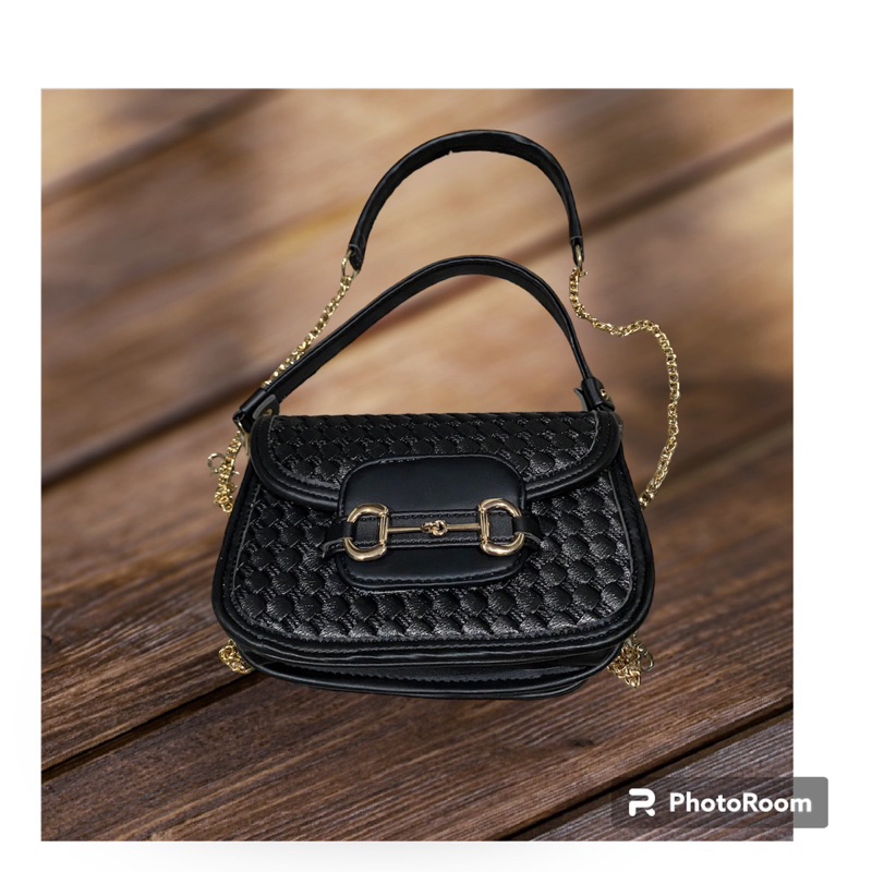 tas import hitam