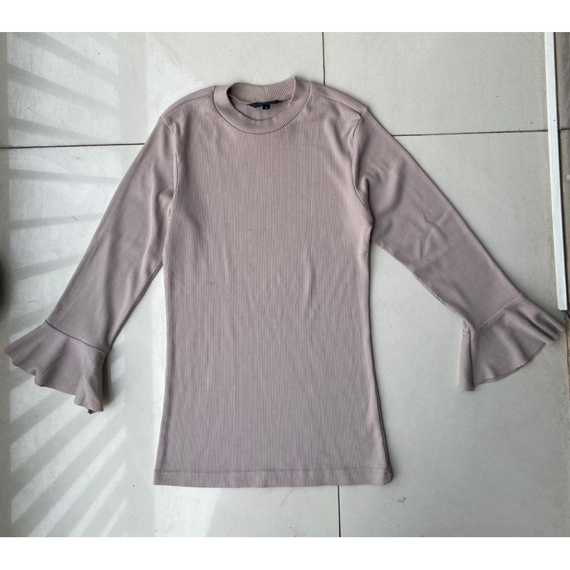 the executive brown coklat chocolate top pink atasan inner knit rajut ruffle fit size m preloved
