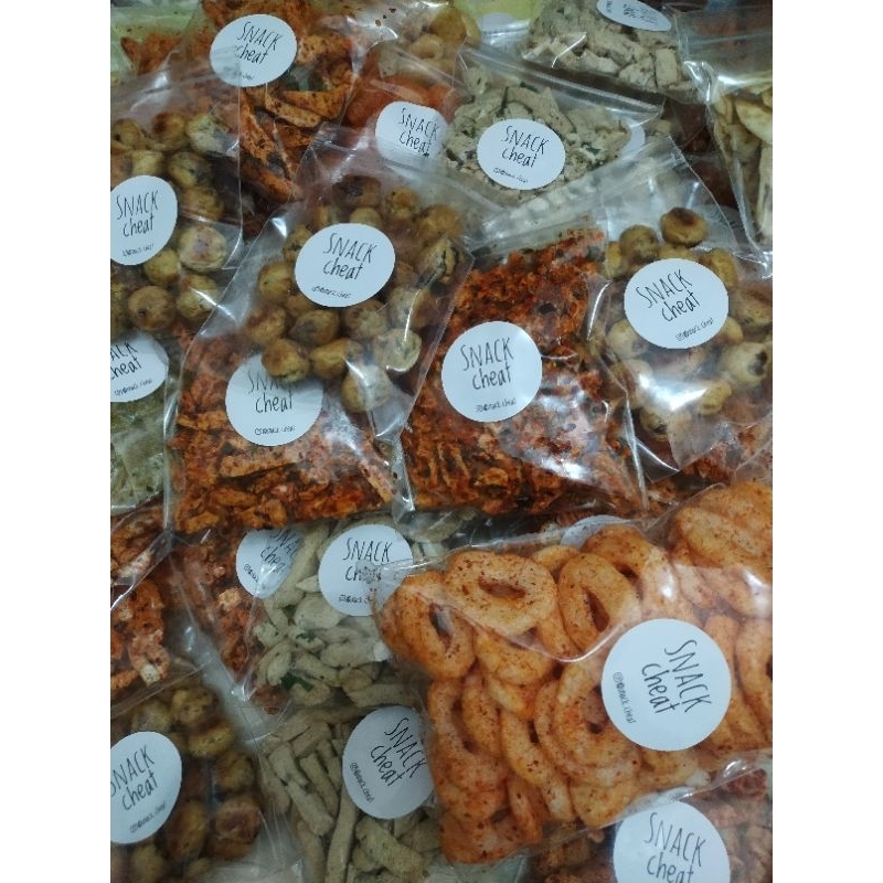 

BUNDLING SNACK ENAK 10 PCS SNACK.CHEAT