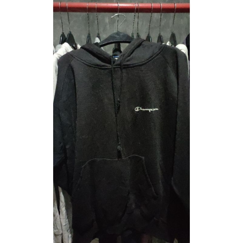 HOODIE CHAMPIONS HITAM