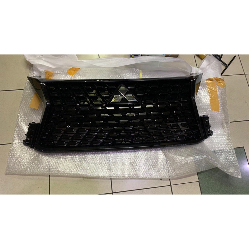 grill xpander 2021 facelift