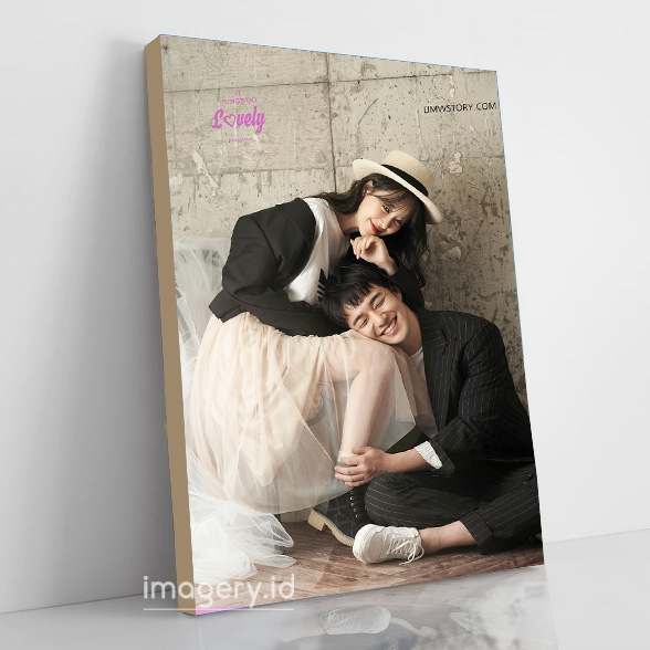 Cetak Foto Dengan Bingkai Foto Aesthetic Ukuran 16RP 40x60 cm