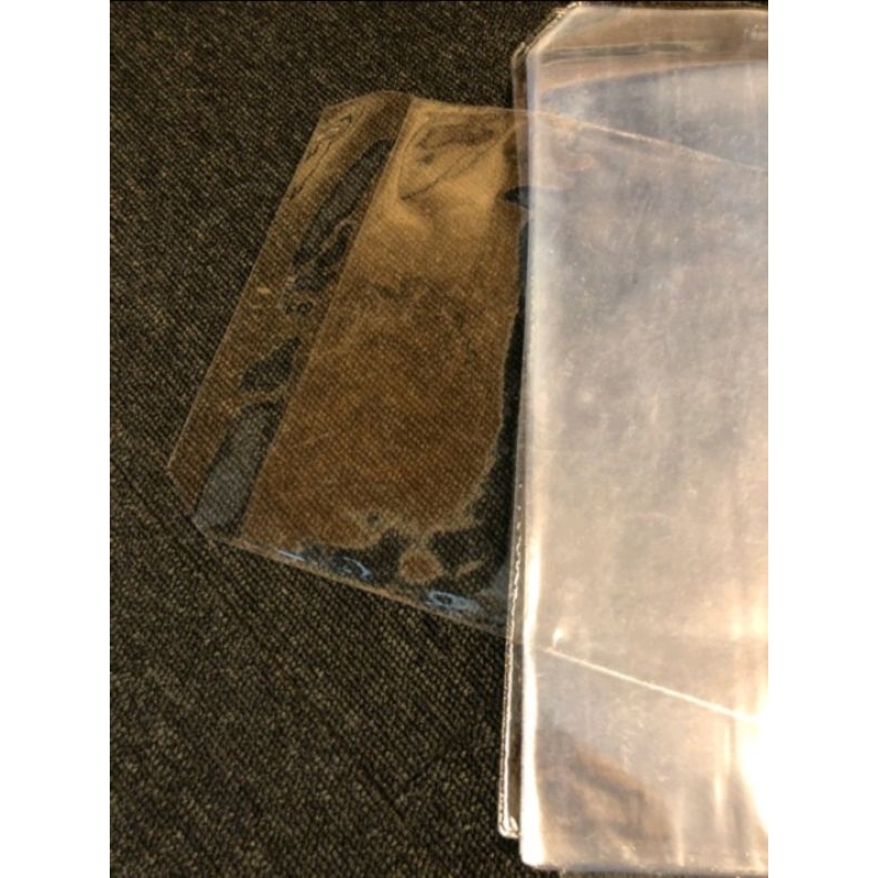 

plastik pelindung file