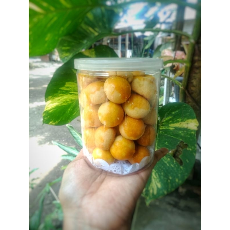 

kue lebaran / kue nastar putri salju kastengel renyah dan lumer kemasan 500ml