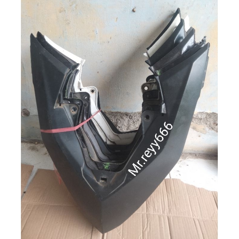 Tameng lampu depan Vario 125/150 LED old original copotan.