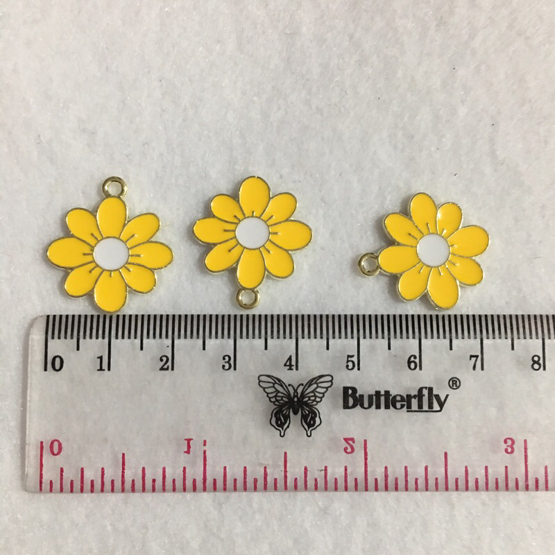 Charm Enamel Alloy Epoxy Bunga Daisy (1pcs)