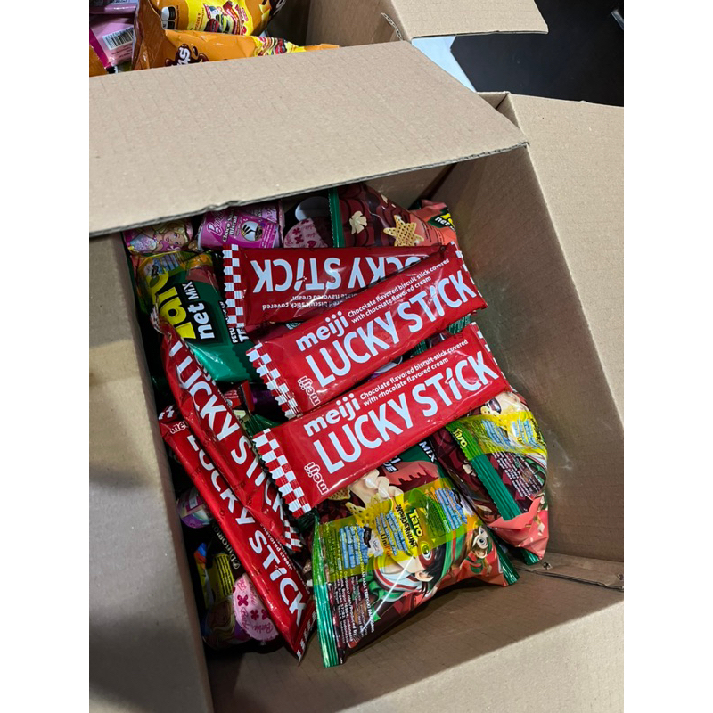 

PAKET LUCKY RAMADHAN 45 SNACK HALAL PREMIUM