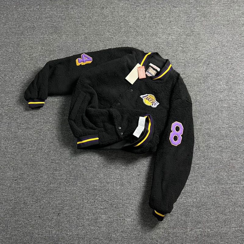 JAKET SHERPA VARSITY BOMBER LAKERS 24 08 FULLTAG