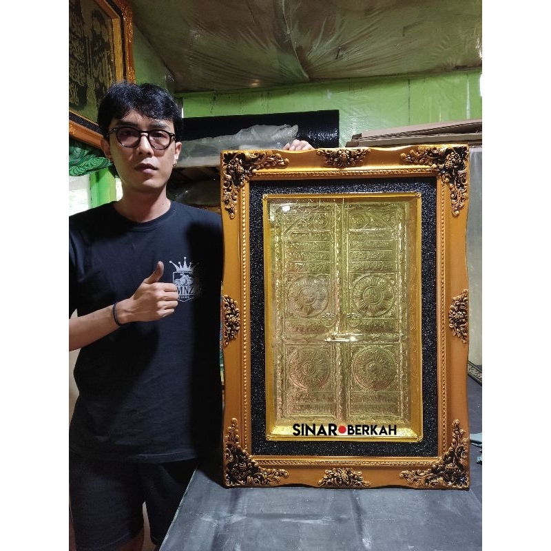 hiasan dinding Kaligrafi Kuningan pintu kabah