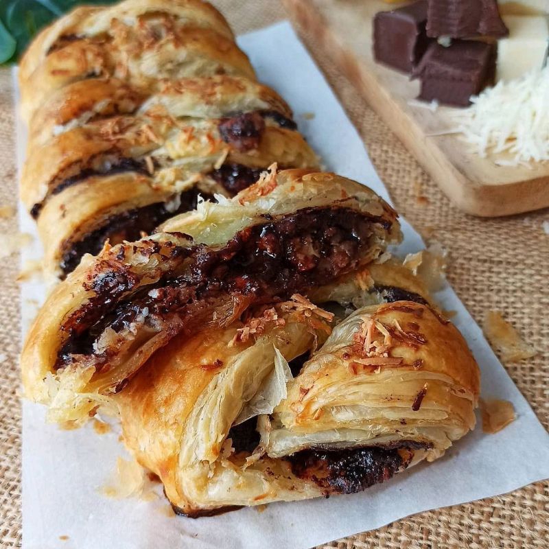 

BANANA PASTRY / BANANA STRUDEL