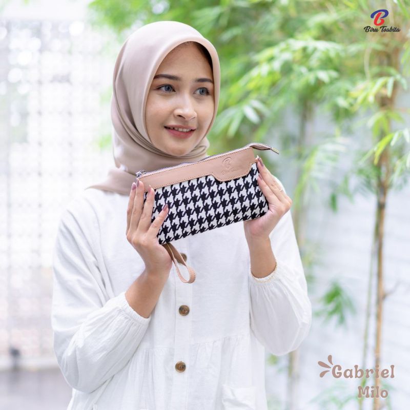 Pouch Gabriel By Biru Tsabita Pouch Kunci &amp; Uang Muat Hp Bahan Canvas