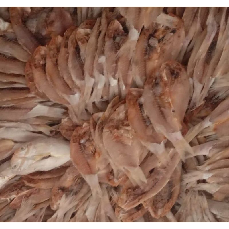 

IKAN ASIN KUNIRAN BELAH 1KG