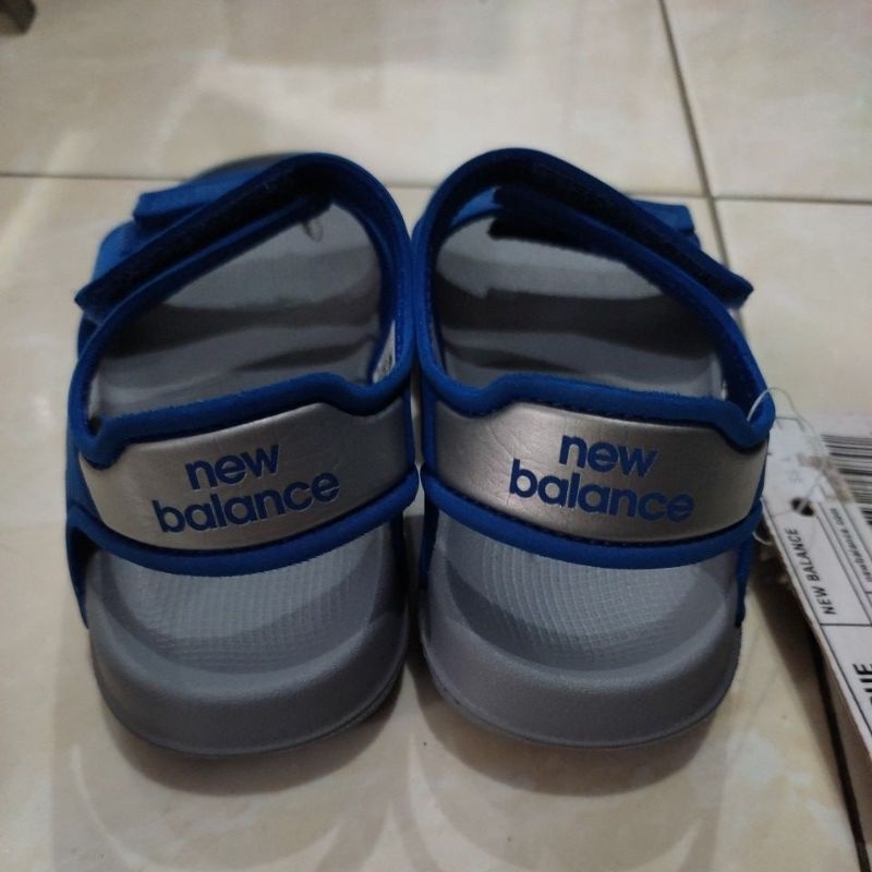 Sandal New Balance IOSPSDUE