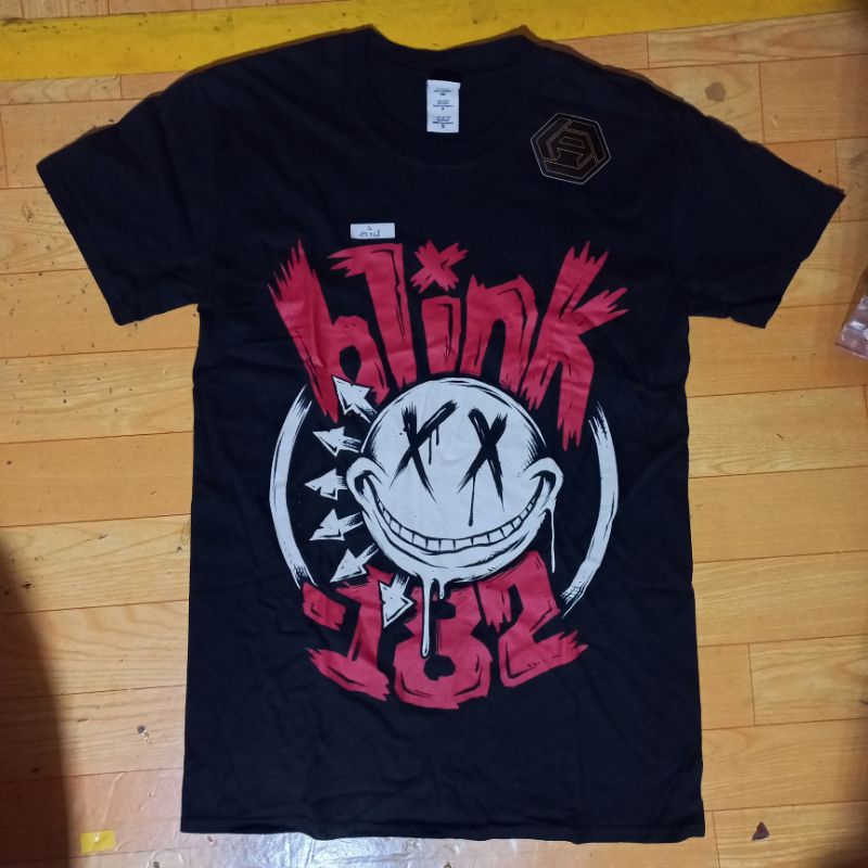 

tshirt merchandise blink 182 official