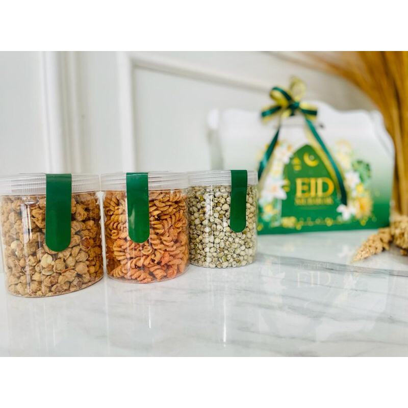 

Hampers Lebaran || aneka cemilan gurih, manis & pedas