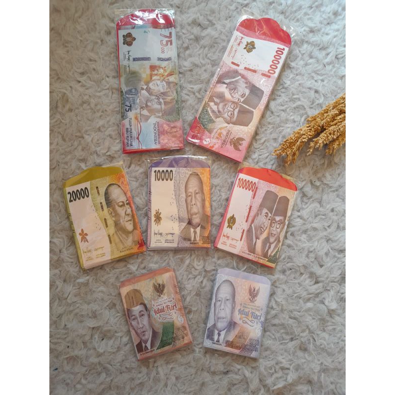 

Amplop Lebaran Motif Uang