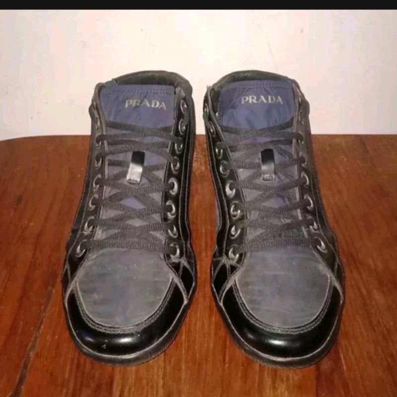 SepatuPRADA sneaker original