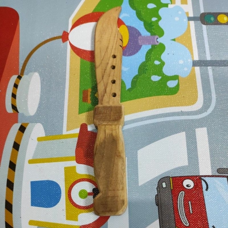 Belati Kayu Bahan Jati berkualitas untuk latihan beladiri