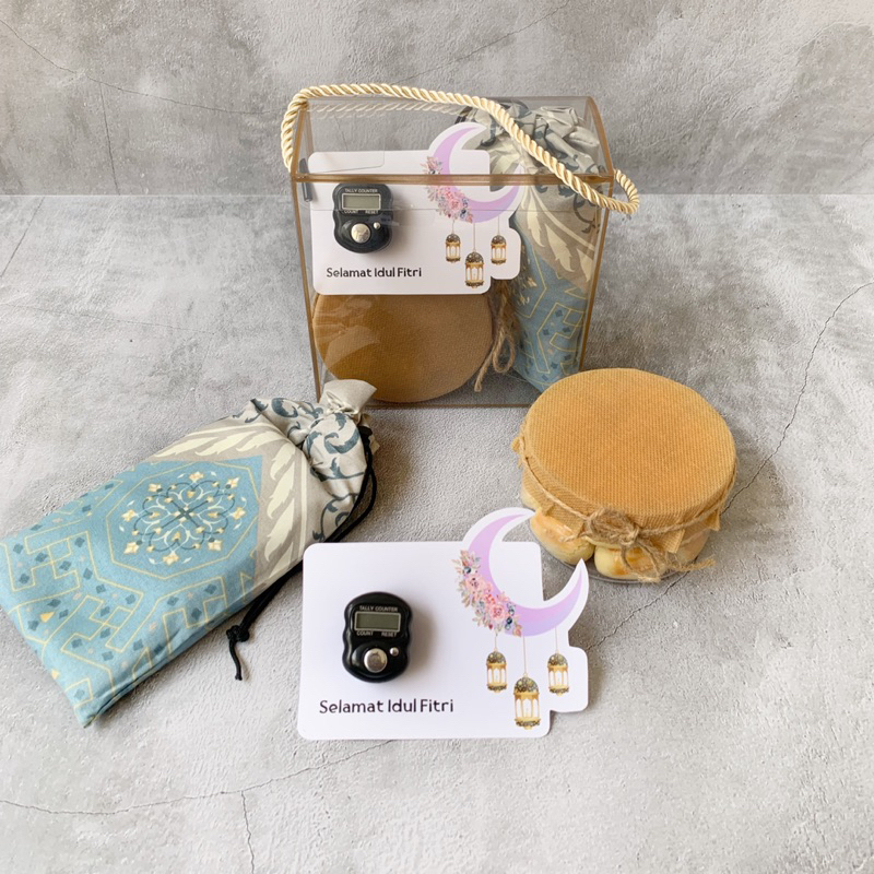 

LAILA HAMPERS RAMADHAN / LEBARAN / KUE KERING PARCEL SAJADAH TRAVEL TASBIH DIGITAL