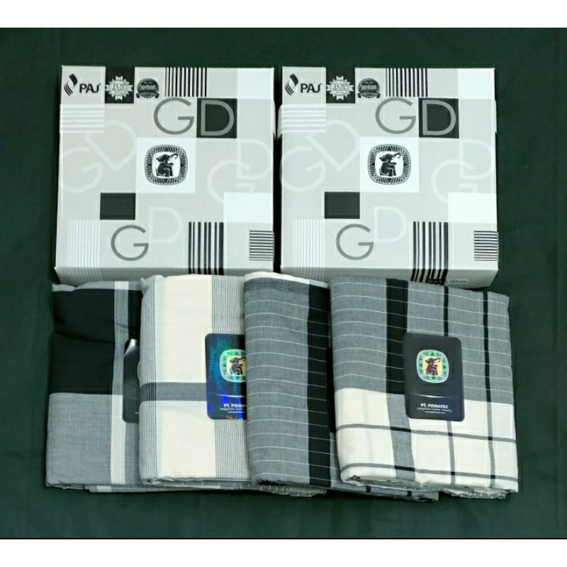 Sarung tenun terbaru dan termurah gjh b&w/wadimor hitam tumpal dan polos/mangga gold hitam/gjh asia 
