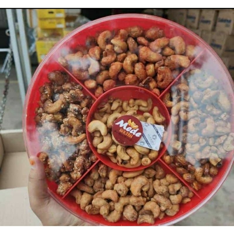 

KACANG MEDE TRAY 900g