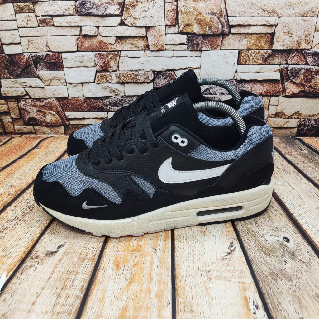 NIKE AIRMAX 1 PATTA WAVES BLACK SIZE 41