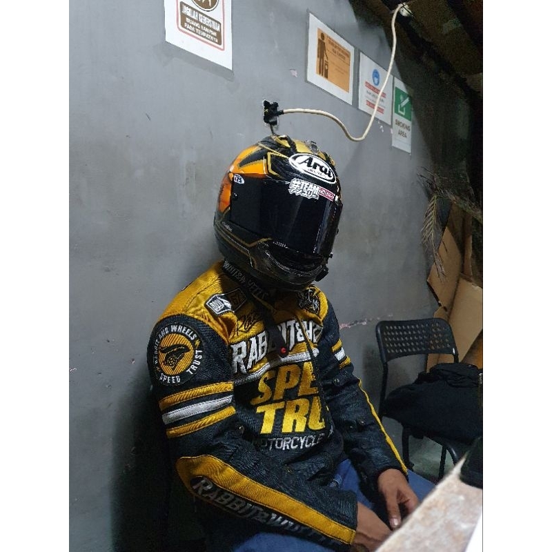 Rabbit And Wheels Money V.1